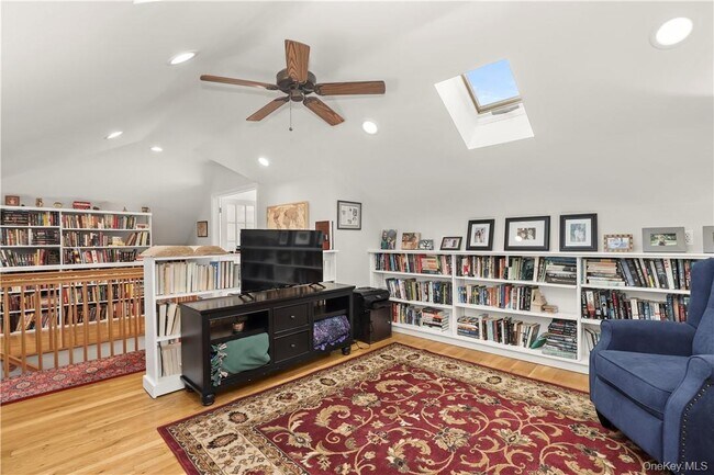 Building Photo - 152 Forest Dr