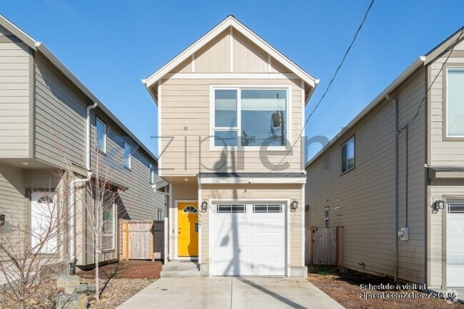 Building Photo - 6067 SE Nehalem St
