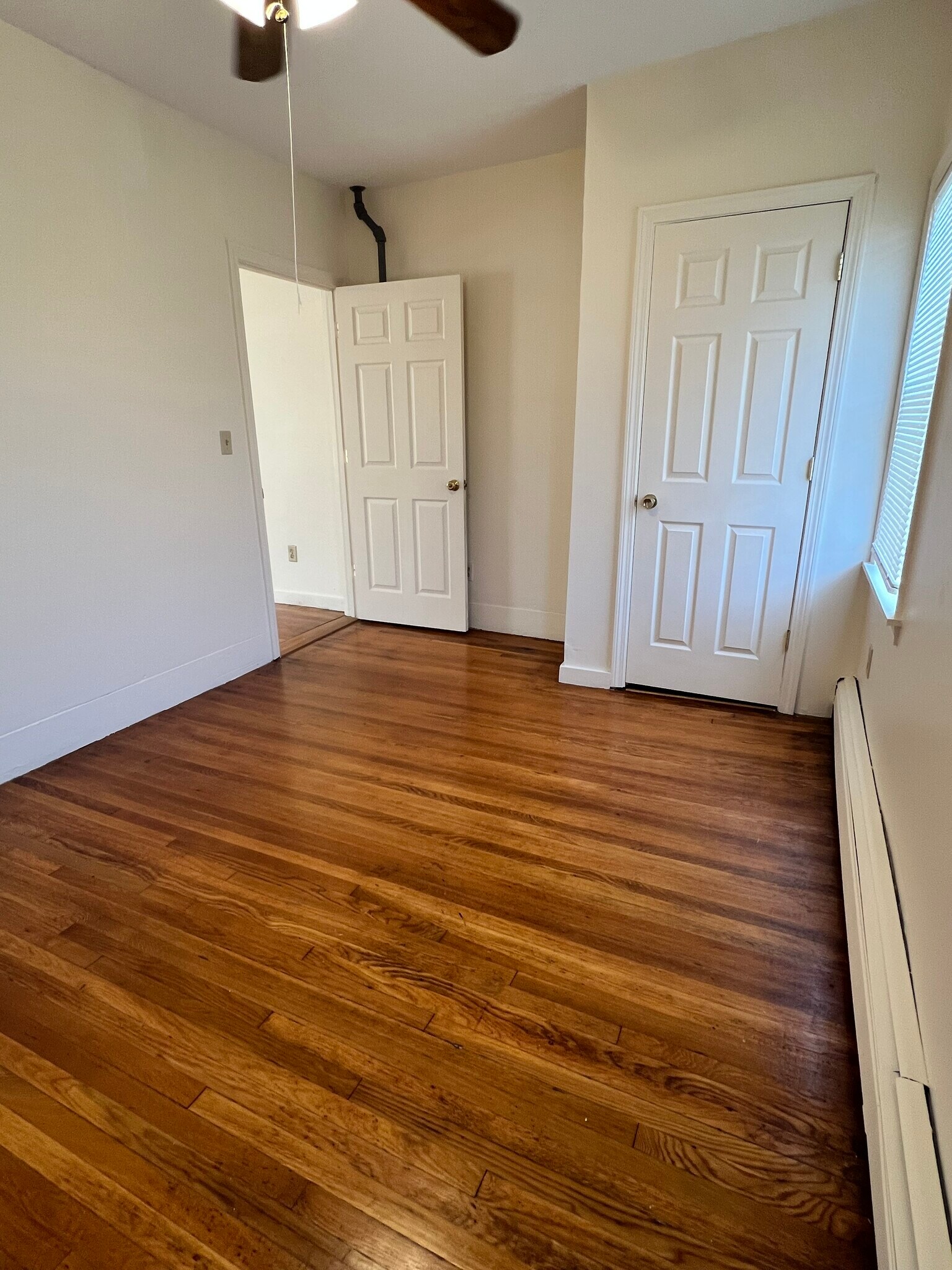 Building Photo - 8 Elm St