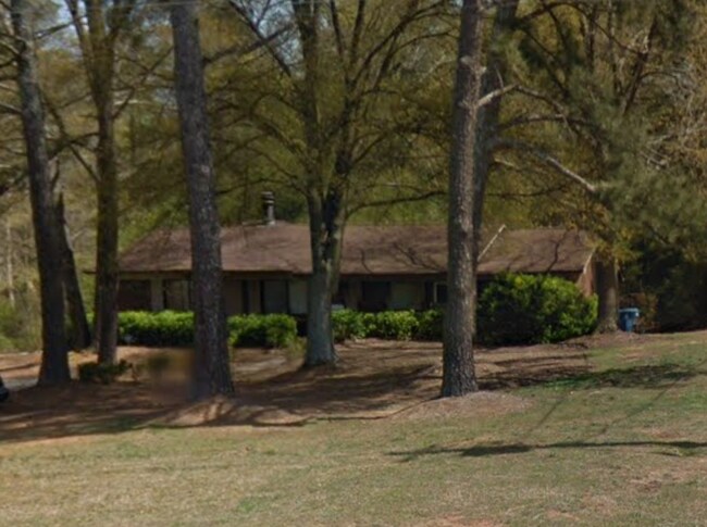 Building Photo - 315/317 Epps Bridge Duplex