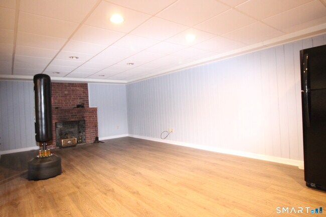 Building Photo - 76 Elliott Rd