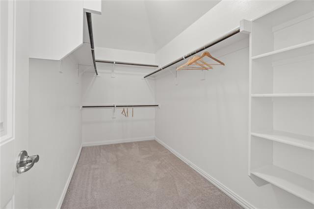 Building Photo - 501 Oak Point Dr