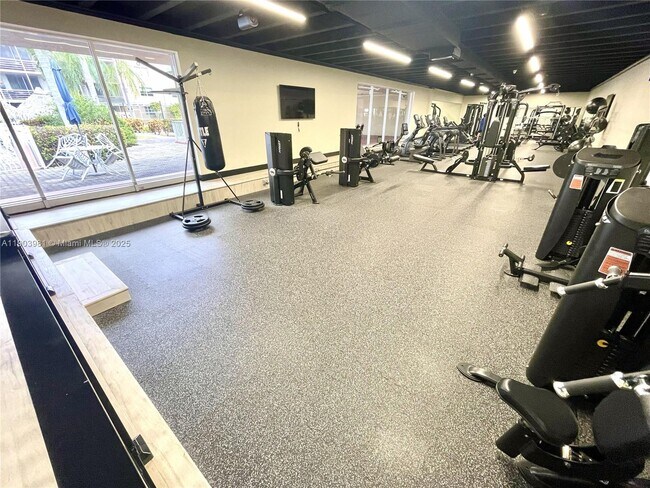 Building Photo - 403 NW 68th Ave