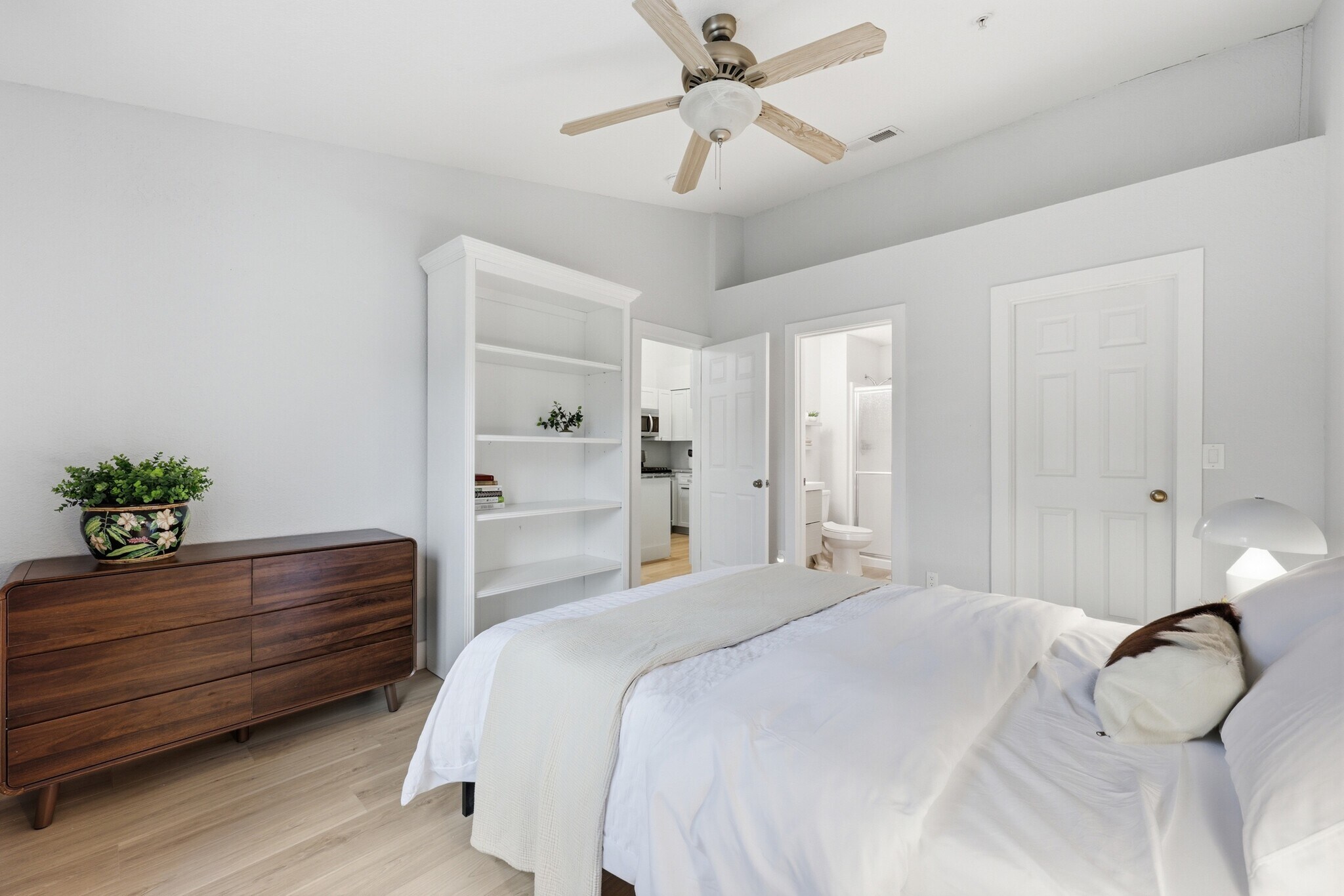 Building Photo - 13810 Sutton Park Dr N