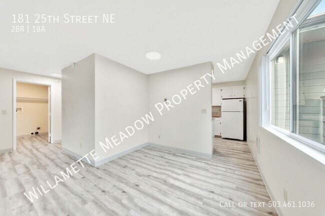 Building Photo - 181 25th St NE