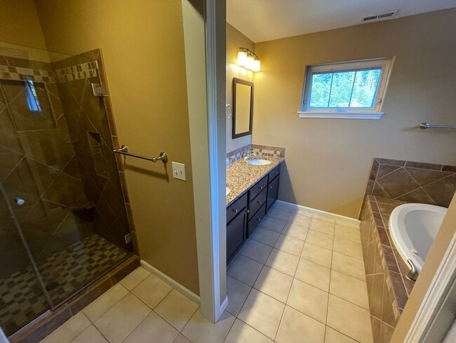 Building Photo - 3502 Marion Way