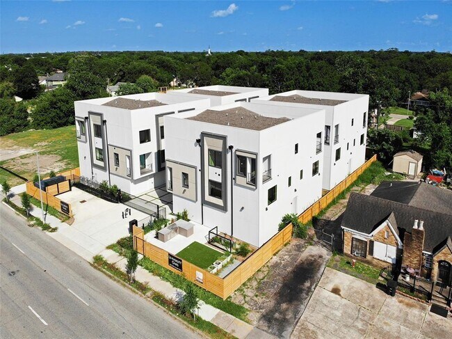 Building Photo - 4792 Old Spanish Trl