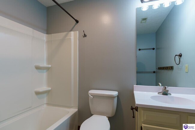 Building Photo - 435 Schlaefer Way