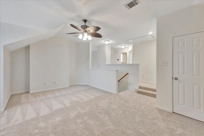 Building Photo - 14010 Hazel Ridge Ct