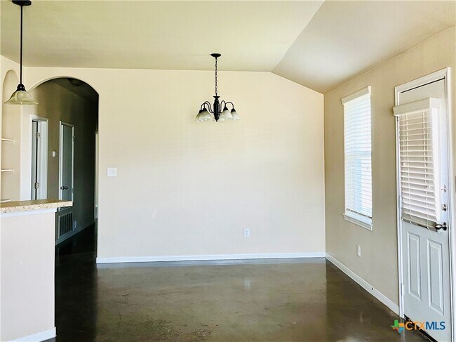Building Photo - 1301 Loyal Ln