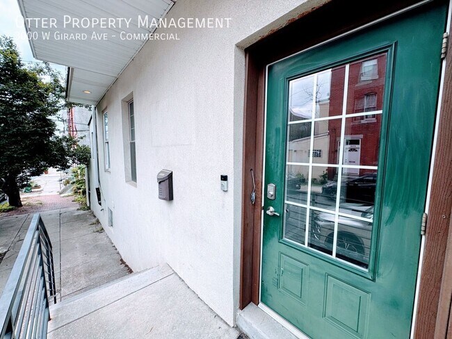Building Photo - 3000 W Girard Ave