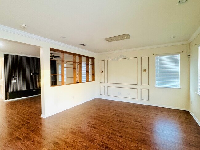 Building Photo - 519 Bottlebrush Loop