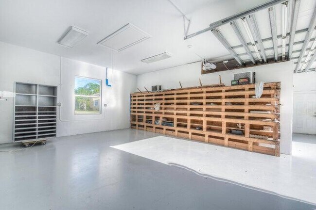 Building Photo - 11733 SW Citrus Blvd S
