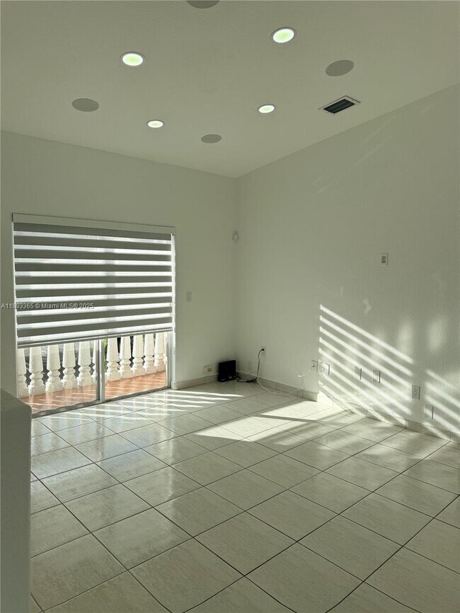 Building Photo - 7221 NW 174th Terrace