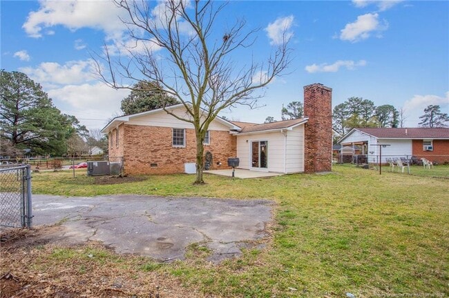 Building Photo - 4700 Friar Ave