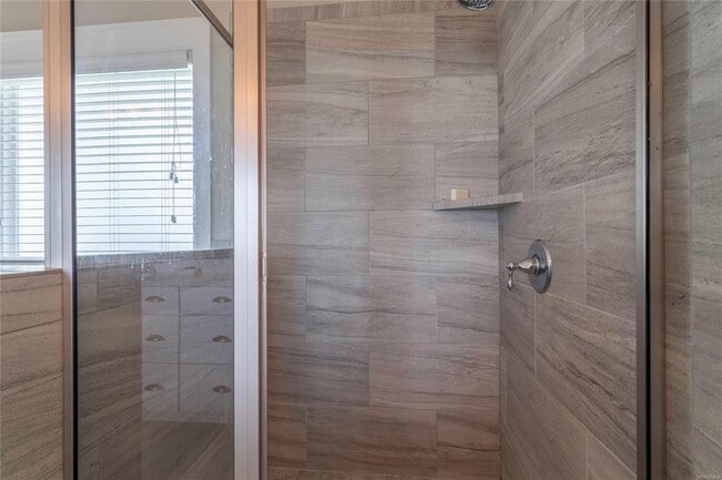 Building Photo - 201 Ave of The Orchards