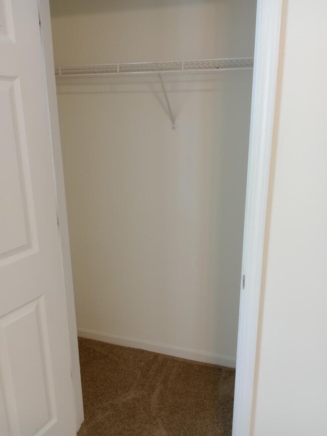 Building Photo - 3527 Prescott Dr