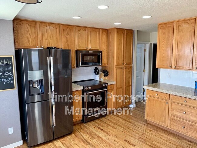 Building Photo - 2335 Amberwood Ln