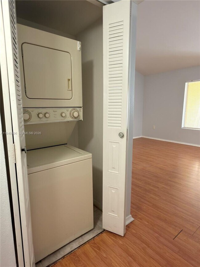 Building Photo - 2607 NW 33rd St