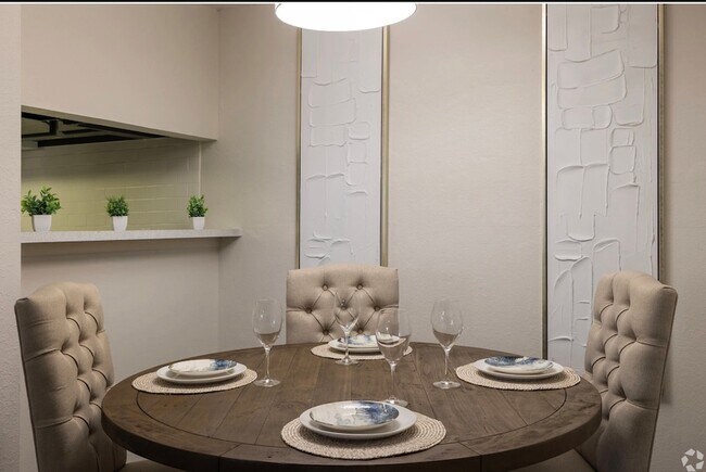 Building Photo - 2170 Thousand Oaks Dr