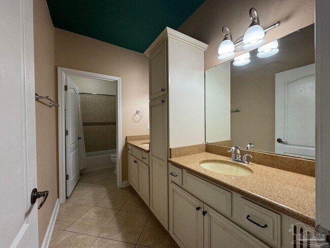 Building Photo - 884 Sound Harbor Cir