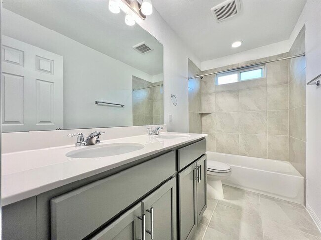 Building Photo - 3200 College Park Dr