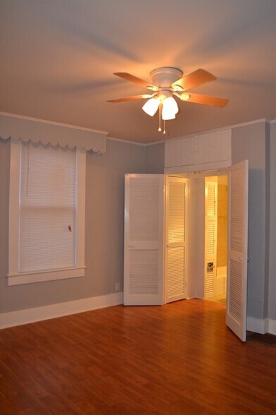 Bedroom - 6148 Winthrop Ave