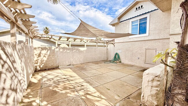 Building Photo - Beautiful Craftsman-style Home with fenced yard space, detached garage and additional parking in ...