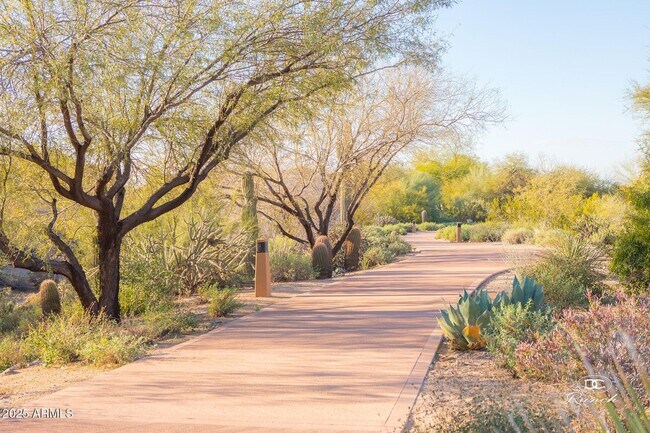 Building Photo - Luxury DC Ranch Condo - Walk to Market Street