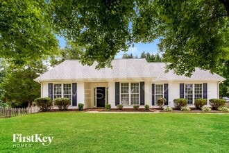 Building Photo - 12 Montford Ct