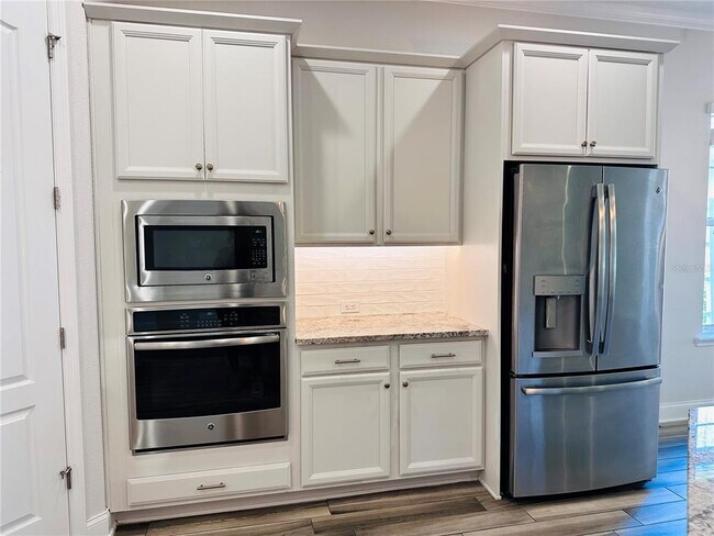 Building Photo - 9319 Richet Pl