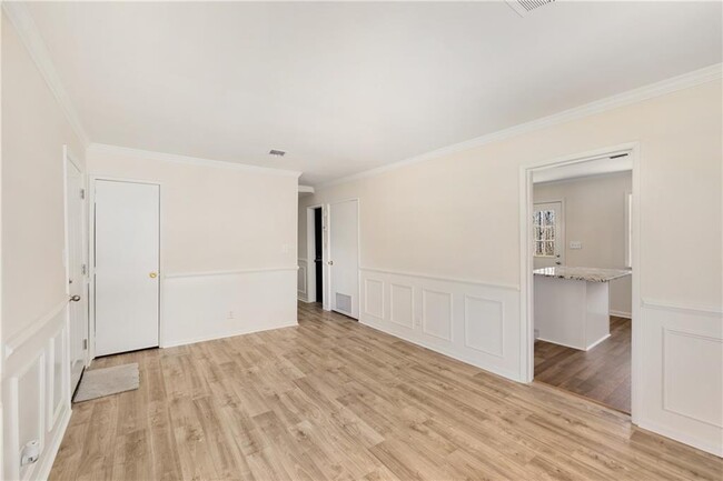 Building Photo - 3841 Cherokee Trail