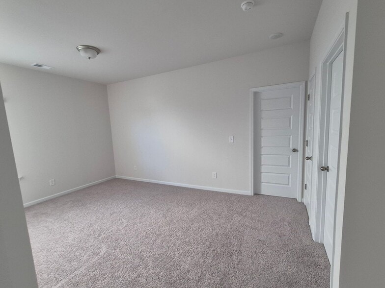 Building Photo - 618 Blaven St