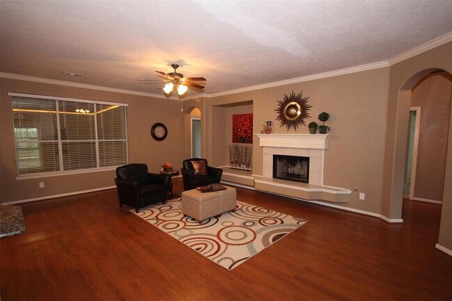Building Photo - 10234 Wildwood Park Ln