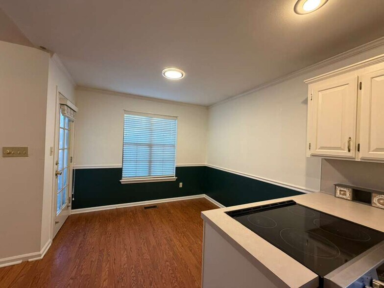 Building Photo - 11409 Hickory Hill Rd