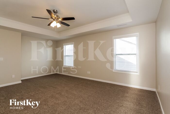 Building Photo - 8137 Kalson St