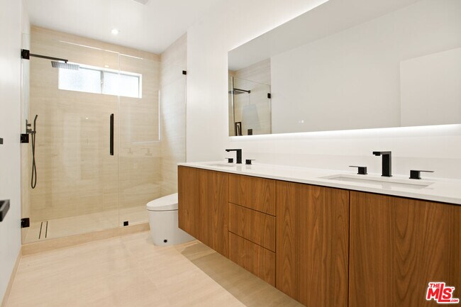 Building Photo - 10630 Wilkins Ave