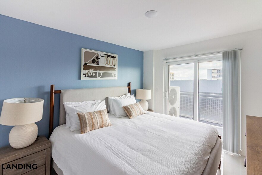 Building Photo - 25850 SW 140th Ct