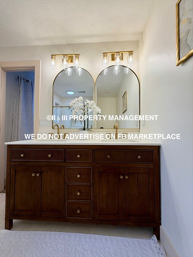 Building Photo - 9730 State Line Rd