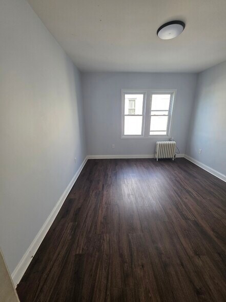 Building Photo - 1112 Walnut St