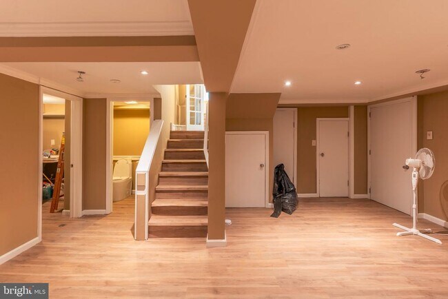 Building Photo - 694 Welsh Rd