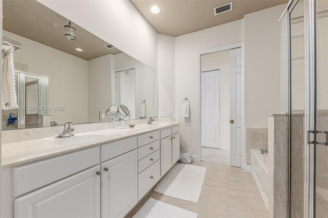 Building Photo - 12631 SE Old Cypress Dr