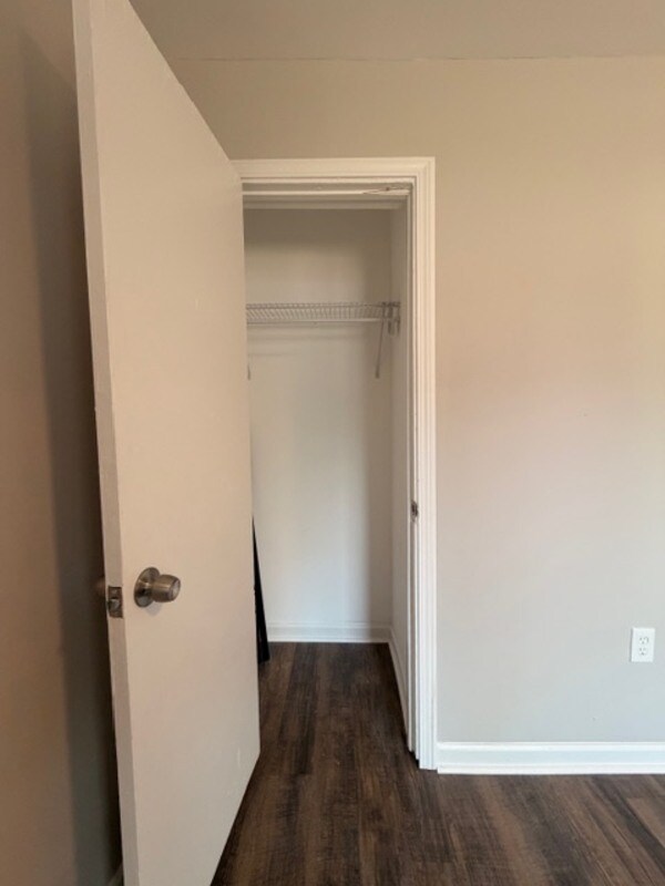 Building Photo - 5528 Cabot Ave