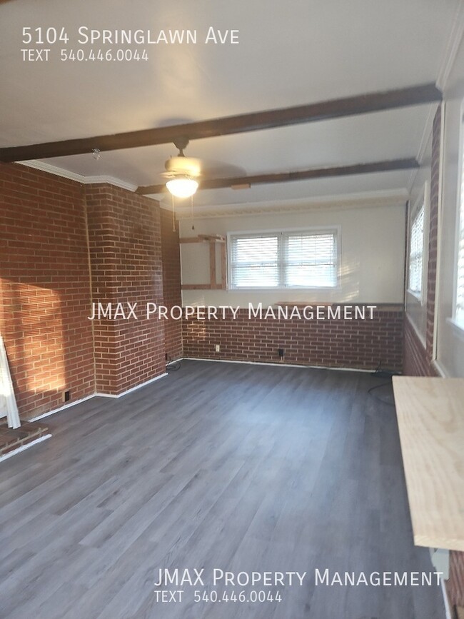 Building Photo - This property has a no security deposit op...