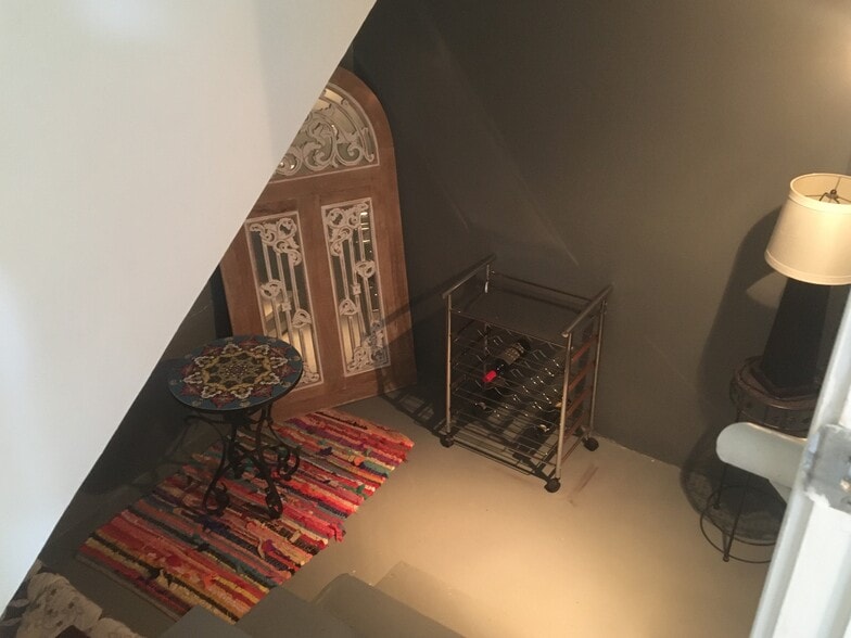 Building Photo - 935 10th St