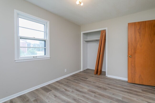 Building Photo - 3611 Rock Quarry Rd