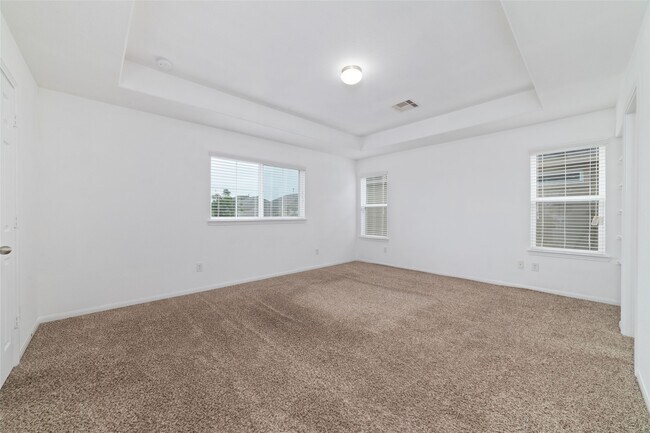 Building Photo - 18406 Spruce Tree Line Trl