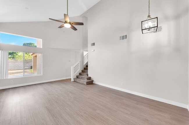 Building Photo - Stunning Remodeled Summerlin Home!