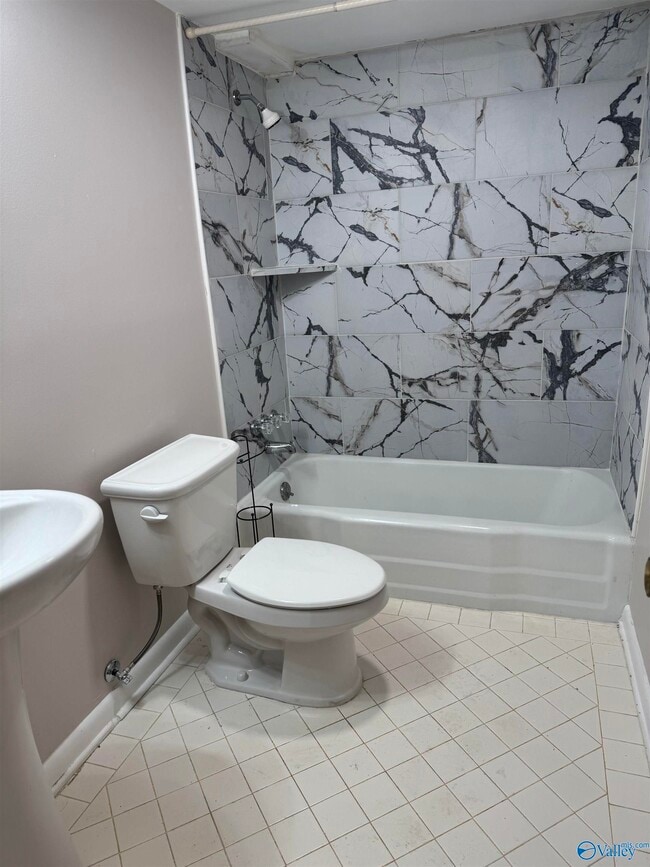 Building Photo - 3706 Pecan Grove Dr NW