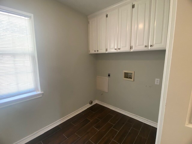 Building Photo - 601 Brown Dr